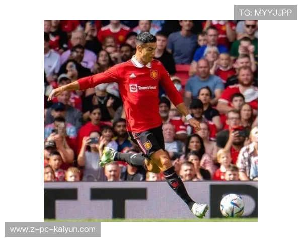 C罗脚下神技,曼联4-0横扫水晶宫 C罗脚下神技,曼联4-0横扫水晶宫